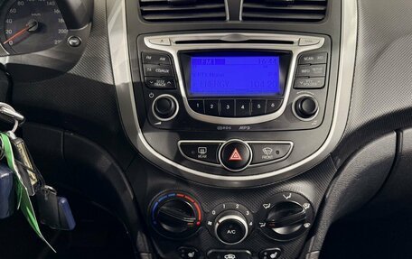 Hyundai Solaris II рестайлинг, 2013 год, 690 000 рублей, 11 фотография