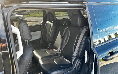 KIA Carnival, 2022 год, 4 150 000 рублей, 11 фотография
