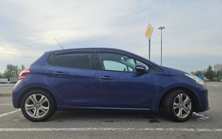 Peugeot 208 II, 2013 год, 650 000 рублей, 5 фотография