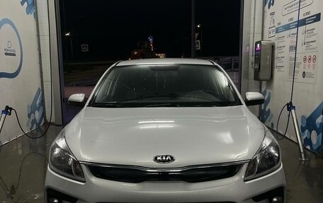 KIA Rio IV, 2019 год, 1 350 000 рублей, 1 фотография