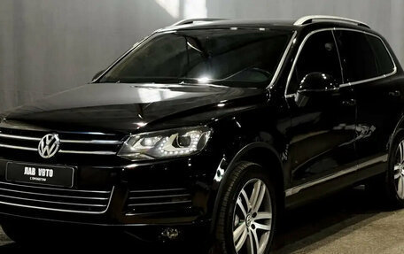 Volkswagen Touareg III, 2011 год, 1 990 000 рублей, 1 фотография