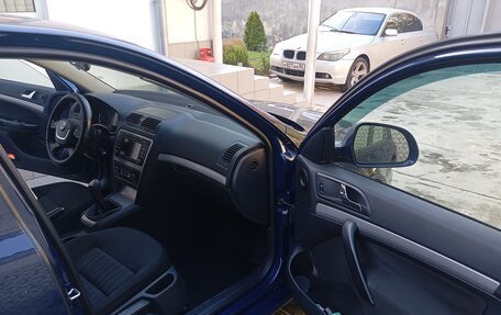 Skoda Octavia, 2010 год, 800 000 рублей, 6 фотография
