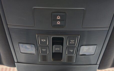 Volkswagen T-Roc I, 2023 год, 3 000 000 рублей, 28 фотография