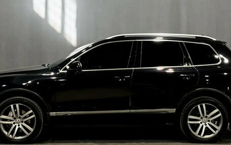 Volkswagen Touareg III, 2011 год, 1 990 000 рублей, 9 фотография