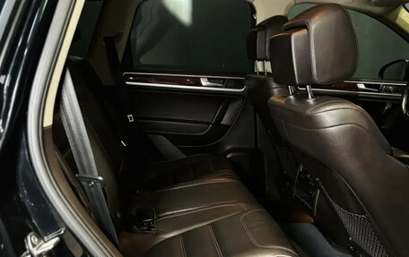 Volkswagen Touareg III, 2011 год, 1 990 000 рублей, 25 фотография