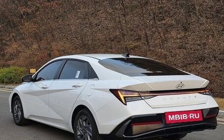 Hyundai Avante, 2023 год, 1 990 000 рублей, 4 фотография