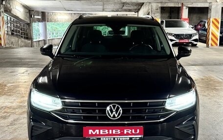 Volkswagen Tiguan II, 2021 год, 3 775 000 рублей, 8 фотография