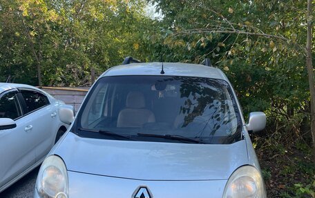 Renault Kangoo II рестайлинг, 2011 год, 550 000 рублей, 3 фотография