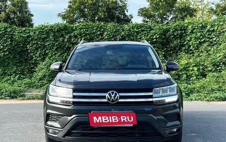 Volkswagen Tharu, 2023 год, 1 450 000 рублей, 2 фотография