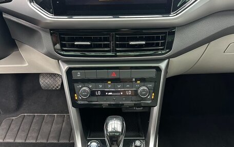 Volkswagen T-Cross I, 2023 год, 1 200 000 рублей, 12 фотография