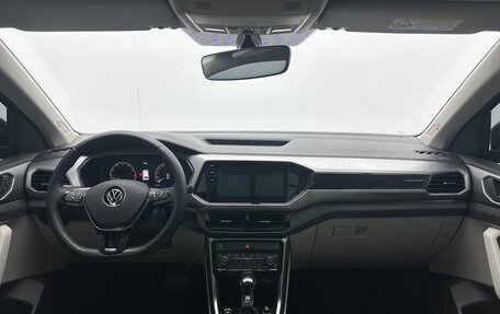 Volkswagen T-Cross I, 2023 год, 1 200 000 рублей, 4 фотография