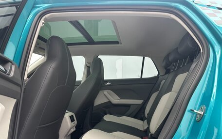 Volkswagen T-Cross I, 2023 год, 1 200 000 рублей, 6 фотография