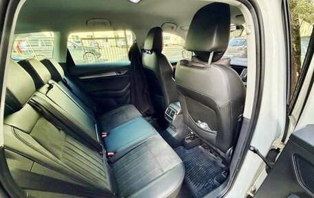 Skoda Karoq I, 2020 год, 2 390 000 рублей, 4 фотография