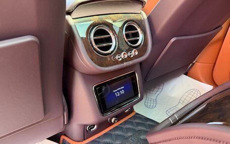 Bentley Bentayga I, 2021 год, 23 000 000 рублей, 13 фотография