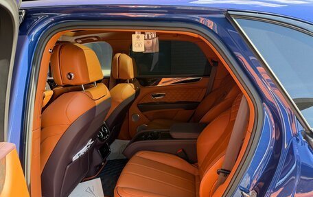Bentley Bentayga I, 2021 год, 23 000 000 рублей, 12 фотография