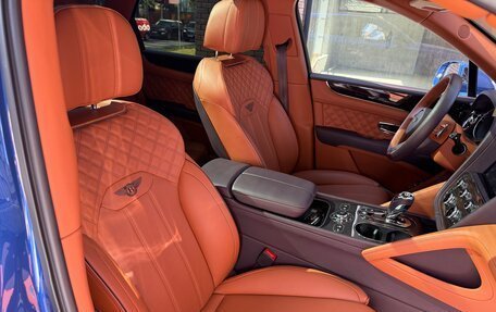 Bentley Bentayga I, 2021 год, 23 000 000 рублей, 24 фотография