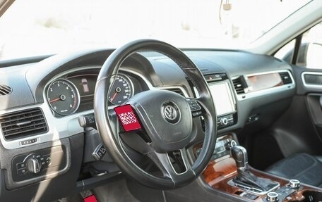Volkswagen Touareg III, 2011 год, 1 689 000 рублей, 4 фотография