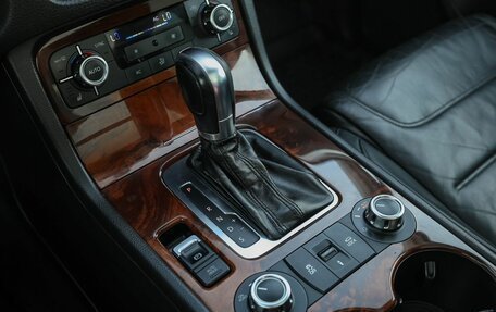 Volkswagen Touareg III, 2011 год, 1 689 000 рублей, 16 фотография
