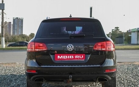 Volkswagen Touareg III, 2011 год, 1 689 000 рублей, 21 фотография