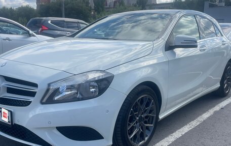 Mercedes-Benz A-Класс, 2013 год, 1 350 000 рублей, 4 фотография