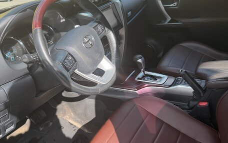 Toyota Fortuner II, 2018 год, 2 999 000 рублей, 17 фотография