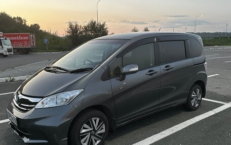 Honda Freed I, 2012 год, 1 220 000 рублей, 9 фотография