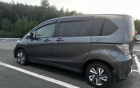 Honda Freed I, 2012 год, 1 220 000 рублей, 8 фотография