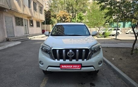 Toyota Land Cruiser Prado 150 рестайлинг 2, 2014 год, 4 500 000 рублей, 1 фотография