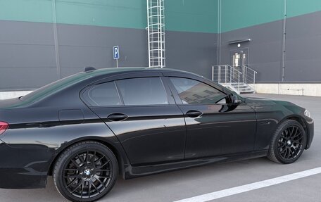BMW 5 серия, 2016 год, 2 000 000 рублей, 3 фотография