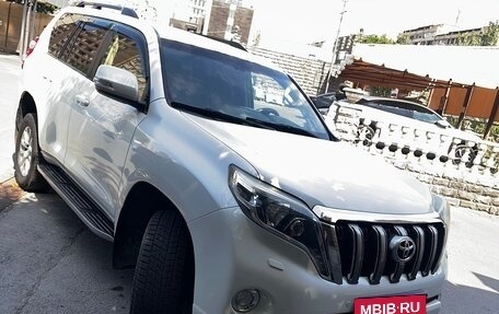 Toyota Land Cruiser Prado 150 рестайлинг 2, 2014 год, 4 500 000 рублей, 8 фотография