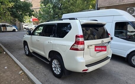 Toyota Land Cruiser Prado 150 рестайлинг 2, 2014 год, 4 500 000 рублей, 7 фотография
