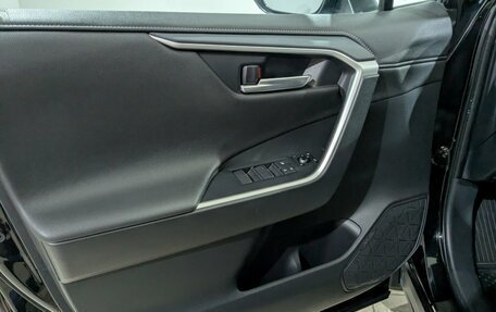 Toyota RAV4, 2019 год, 3 322 500 рублей, 22 фотография