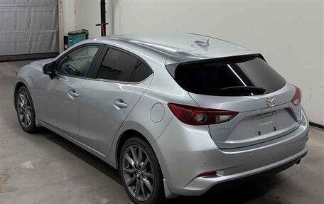 Mazda Axela, 2017 год, 950 000 рублей, 4 фотография