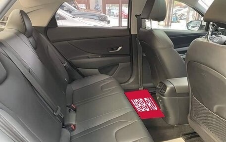 Hyundai Elantra, 2023 год, 1 860 600 рублей, 8 фотография