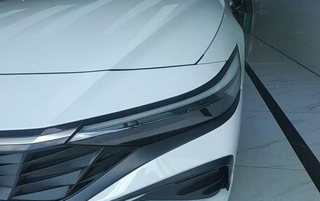 Hyundai Elantra, 2023 год, 1 860 600 рублей, 10 фотография