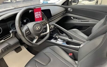 Hyundai Elantra, 2023 год, 1 860 600 рублей, 12 фотография