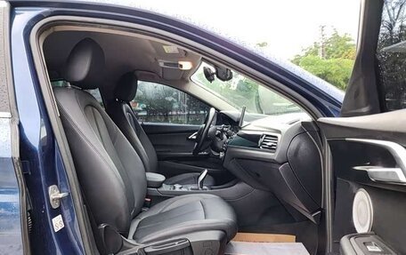 BMW 1 серия, 2022 год, 1 420 000 рублей, 10 фотография