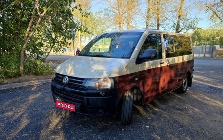 Volkswagen Transporter T5 рестайлинг, 2011 год, 1 300 000 рублей, 1 фотография