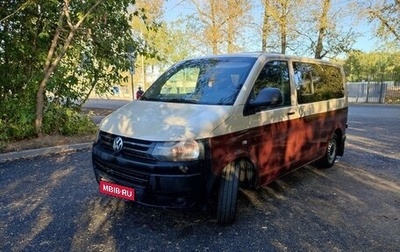 Volkswagen Transporter T5 рестайлинг, 2011 год, 1 300 000 рублей, 1 фотография