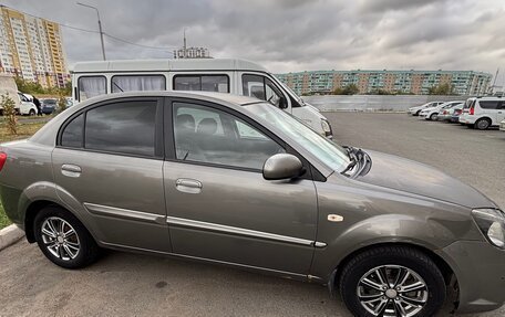 KIA Rio II, 2010 год, 400 000 рублей, 3 фотография