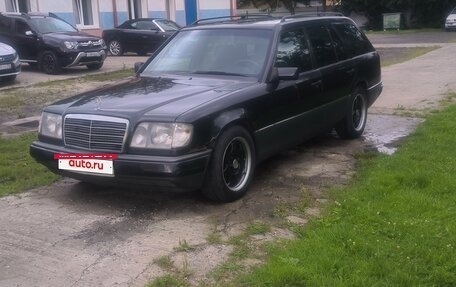 Mercedes-Benz E-Класс, 1993 год, 380 000 рублей, 2 фотография