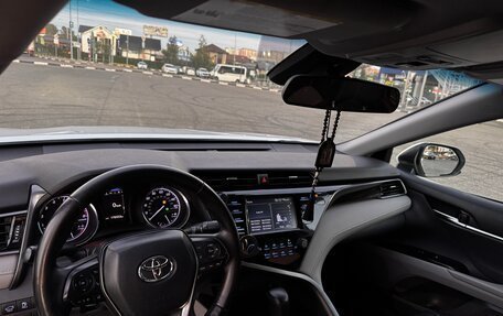 Toyota Camry, 2019 год, 2 350 000 рублей, 7 фотография