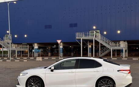 Toyota Camry, 2019 год, 2 350 000 рублей, 5 фотография