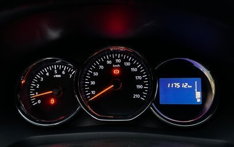 Renault Logan II, 2014 год, 750 000 рублей, 10 фотография