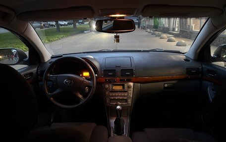 Toyota Avensis III рестайлинг, 2008 год, 840 000 рублей, 27 фотография