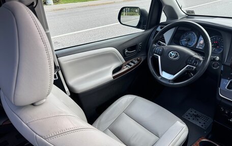 Toyota Sienna III, 2018 год, 3 699 000 рублей, 9 фотография