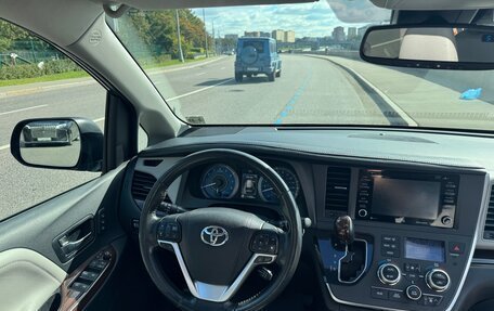Toyota Sienna III, 2018 год, 3 699 000 рублей, 12 фотография