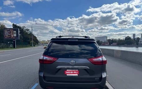 Toyota Sienna III, 2018 год, 3 699 000 рублей, 6 фотография