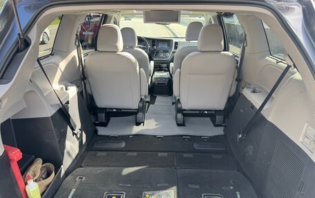 Toyota Sienna III, 2018 год, 3 699 000 рублей, 21 фотография