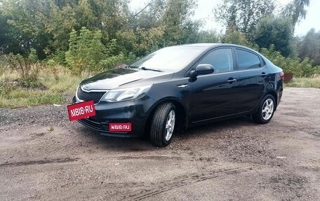 KIA Rio III рестайлинг, 2015 год, 860 000 рублей, 2 фотография